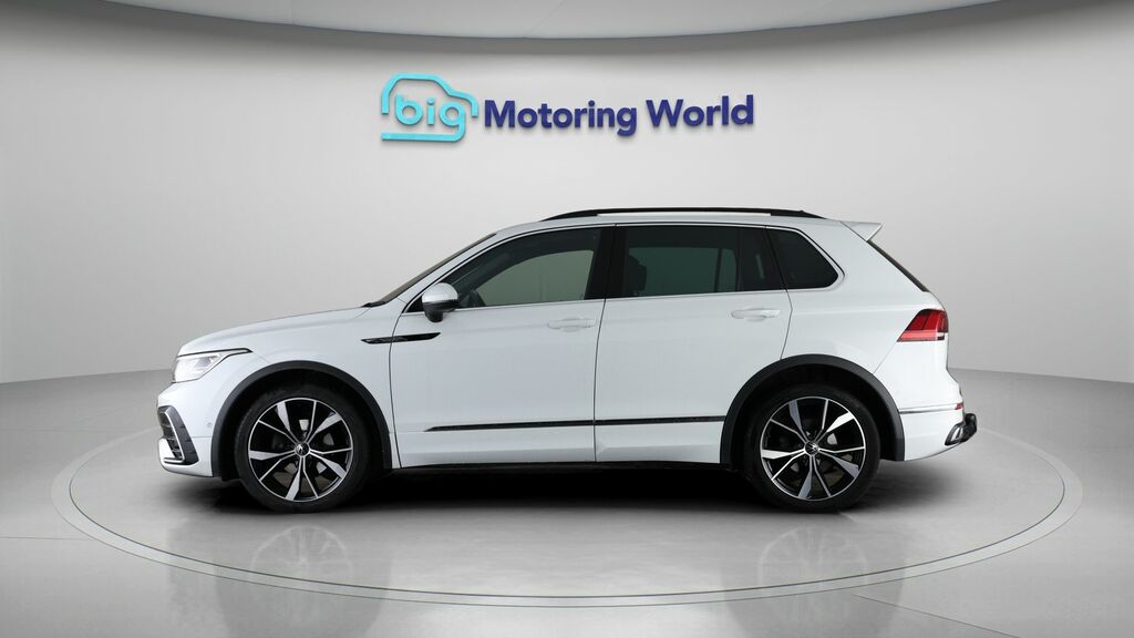 Volkswagen Tiguan R-line YR23WNV White #4