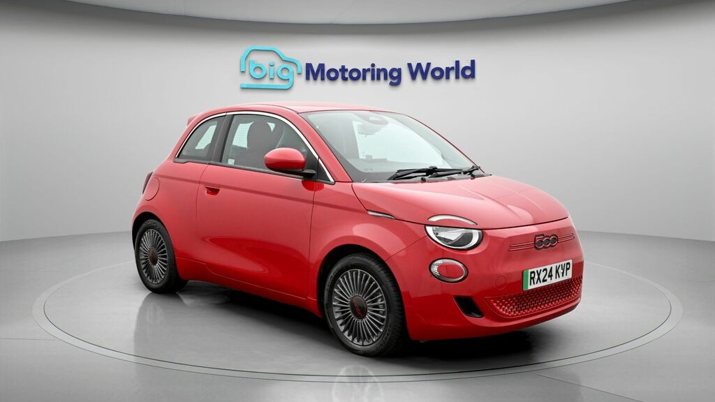Fiat 500E Red Red