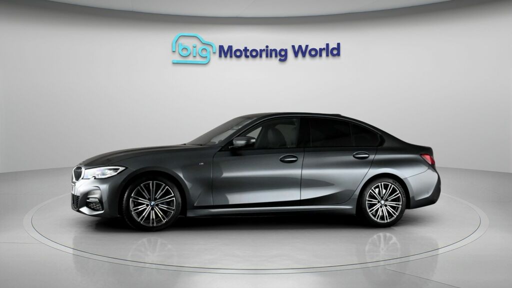 BMW 3 Series M Sport YH69TWF Grey #4