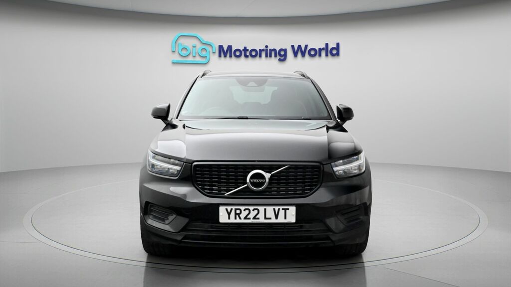 Volvo XC40 Plus YR22LVT Black #2