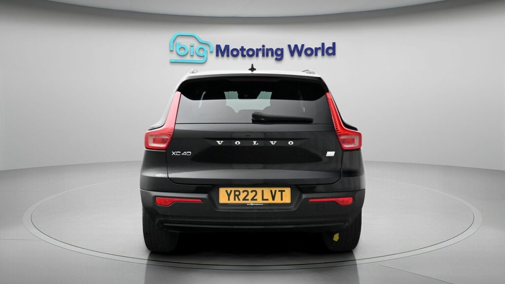 Volvo XC40 Plus YR22LVT Black #6