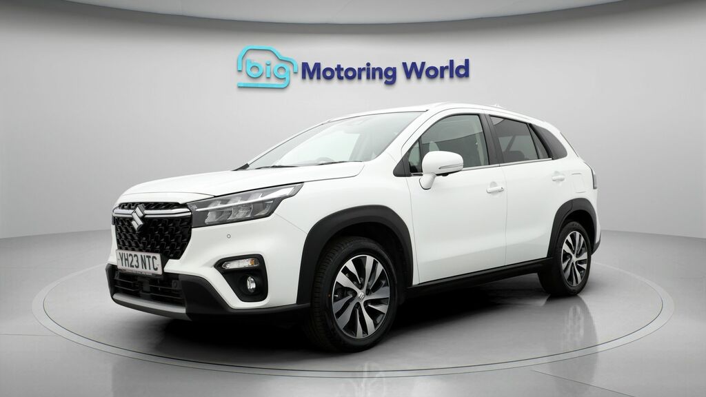 Suzuki S Cross Ultra White #3