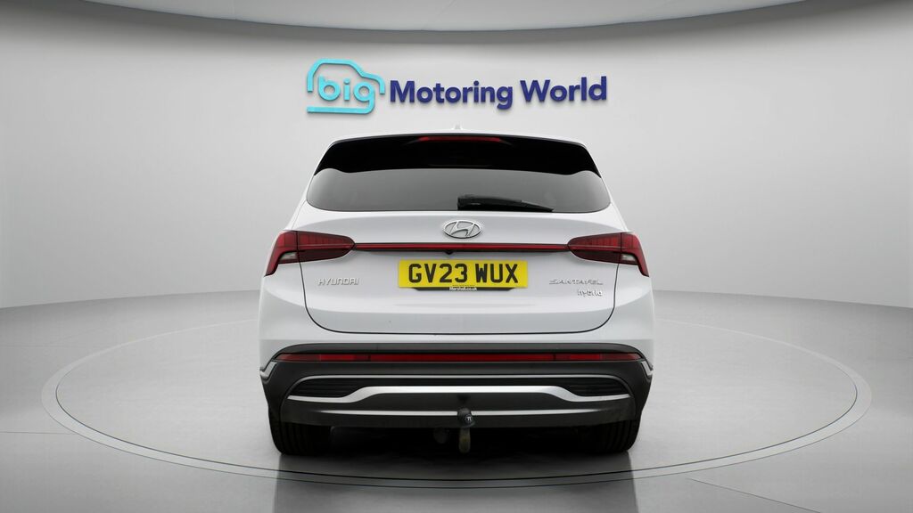 Hyundai Santa Fe Premium White #6