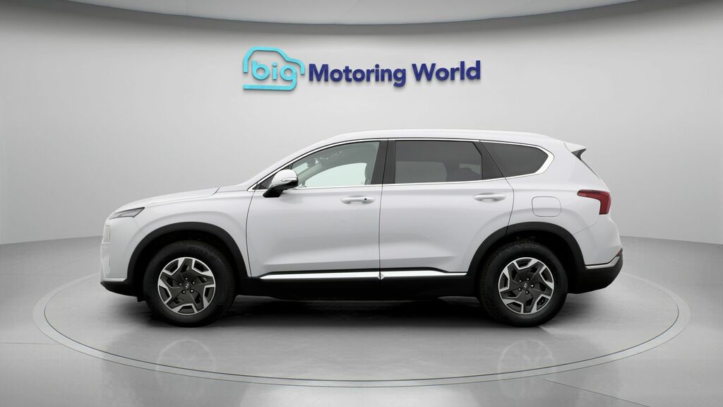 Hyundai Santa Fe Premium White #4