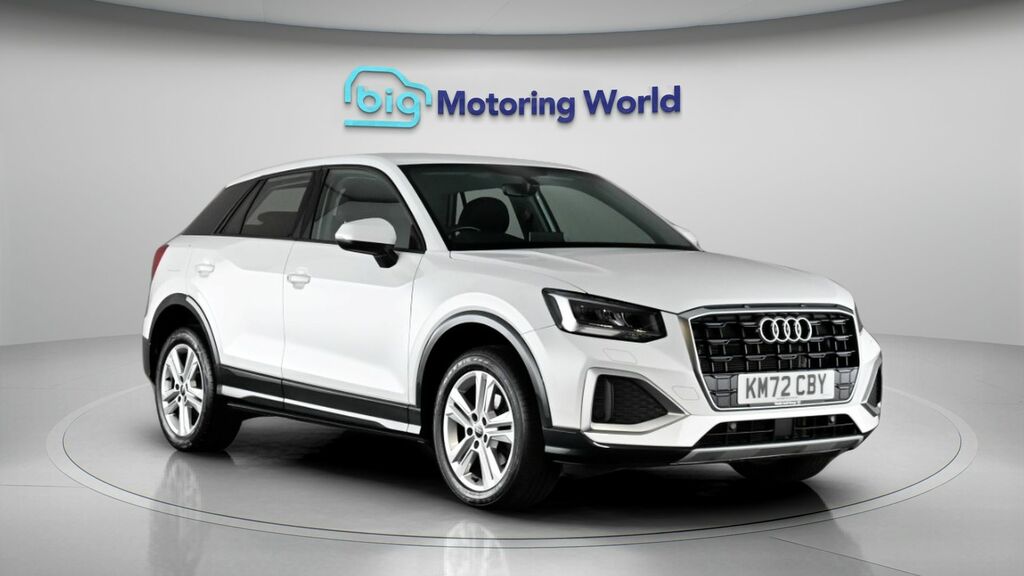 Audi Q2 Sport White