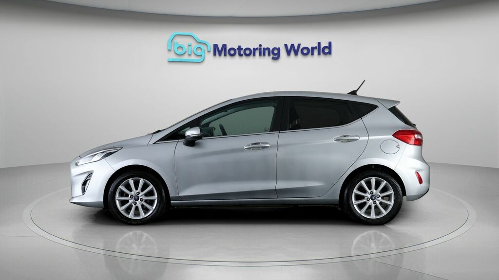 Ford Fiesta Titanium Silver #4