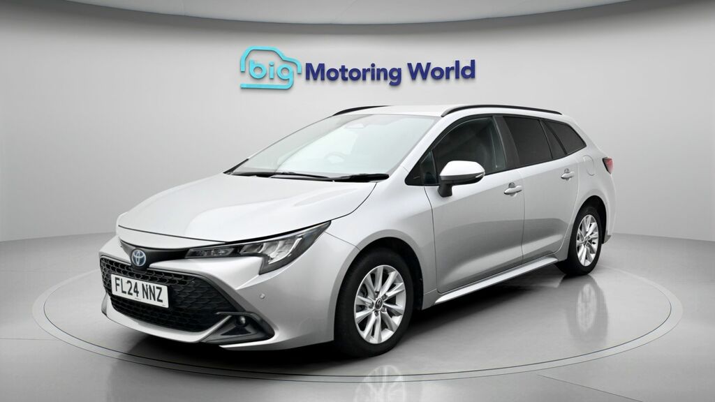 Toyota Corolla Icon Silver #3