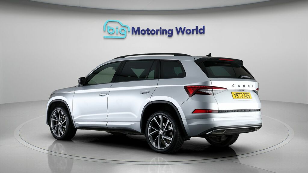 Skoda Kodiaq Sportline YR73XZS Silver #5