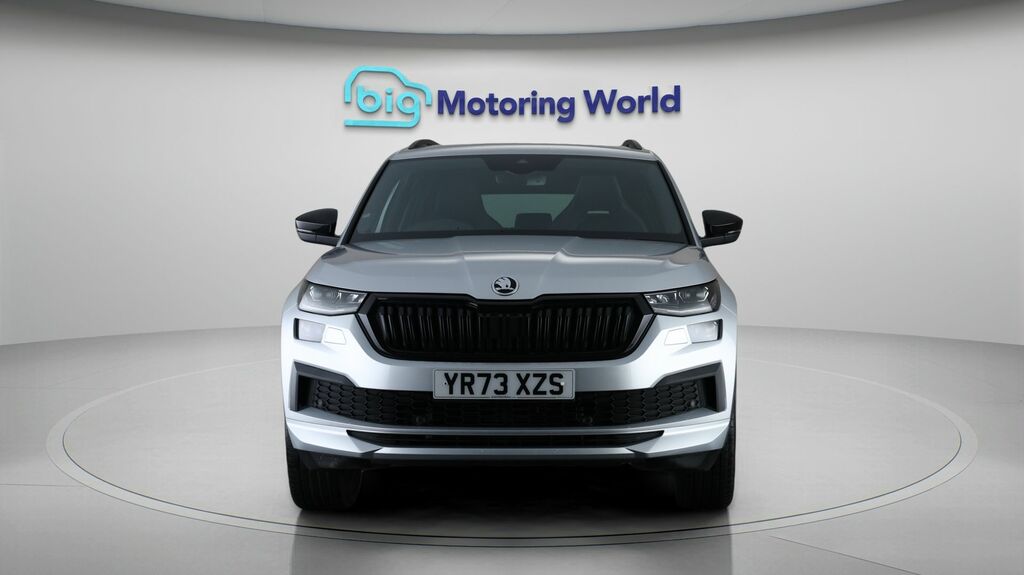 Skoda Kodiaq Sportline YR73XZS Silver #2