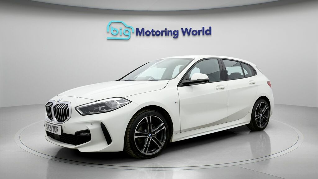 BMW 1 Series M Sport White #3