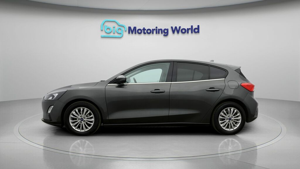 Ford Focus Titanium NU21UUW Grey #4