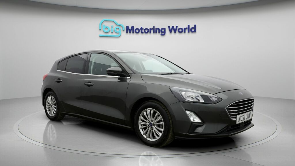 Ford Focus Titanium Grey