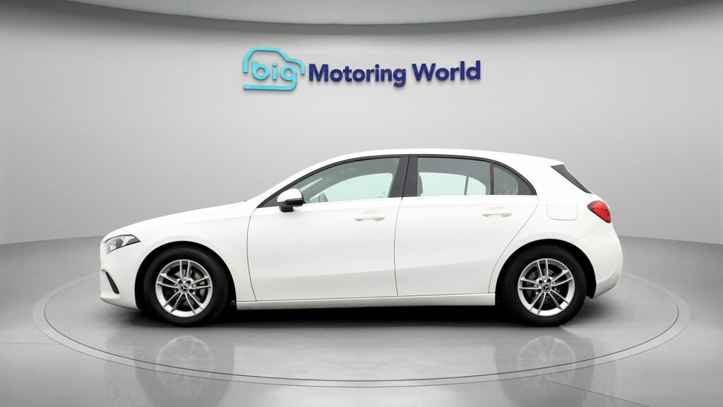 Mercedes-Benz A Class Se LR20XED White #4