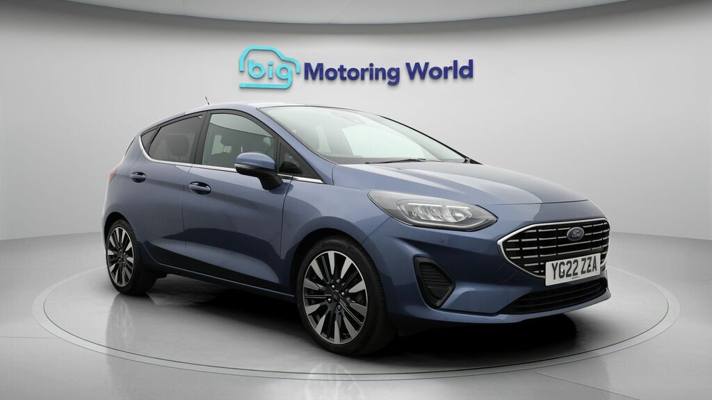 Ford Fiesta Titanium Vignale YG22ZZA Blue