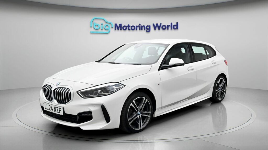 BMW 1 Series M Sport LL24NZF White #3
