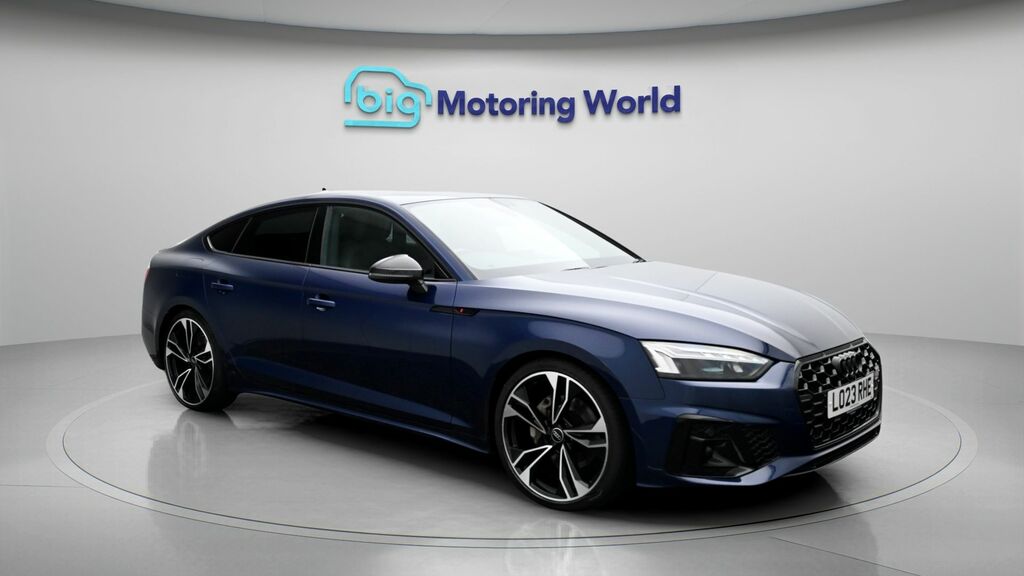 Audi A5 Black Edition Blue
