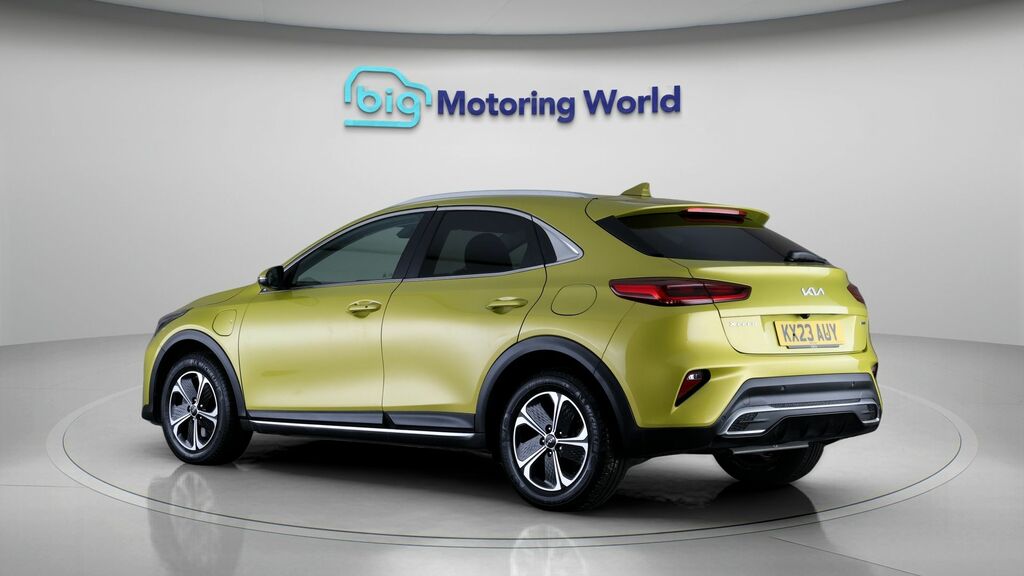Kia Xceed 3 Yellow #5