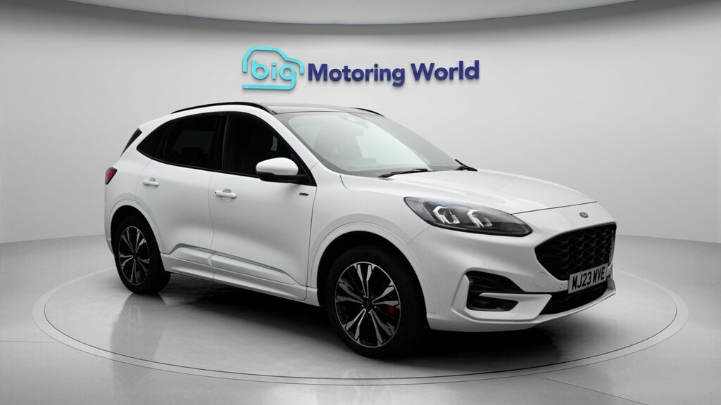 Ford Kuga St-line X Edition White