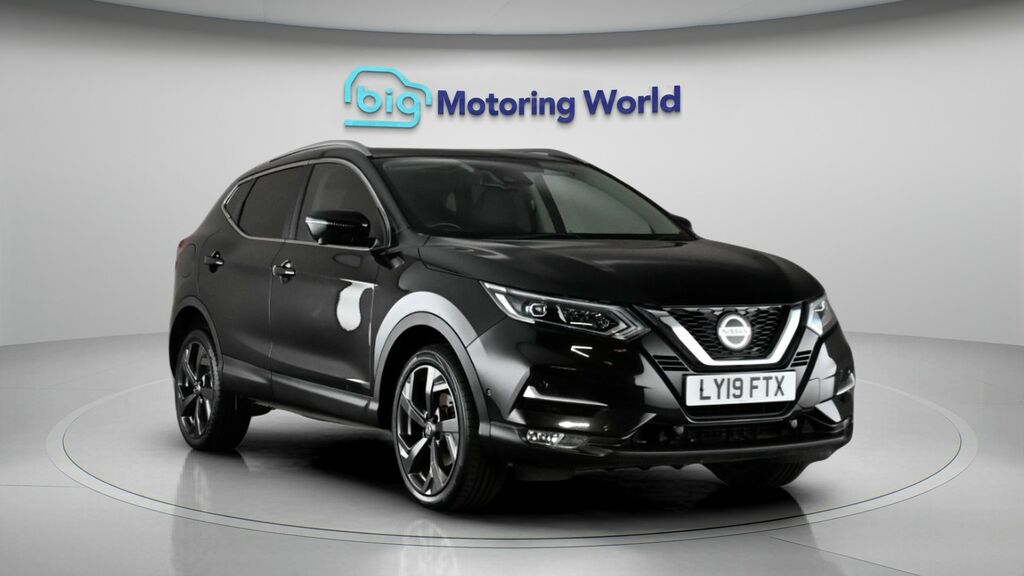 Nissan Qashqai Tekna Black