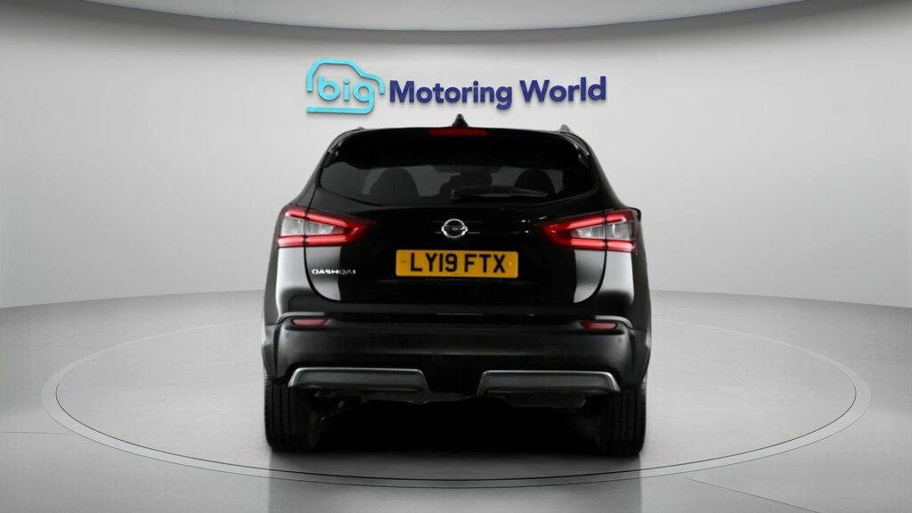 Nissan Qashqai Tekna Black #6