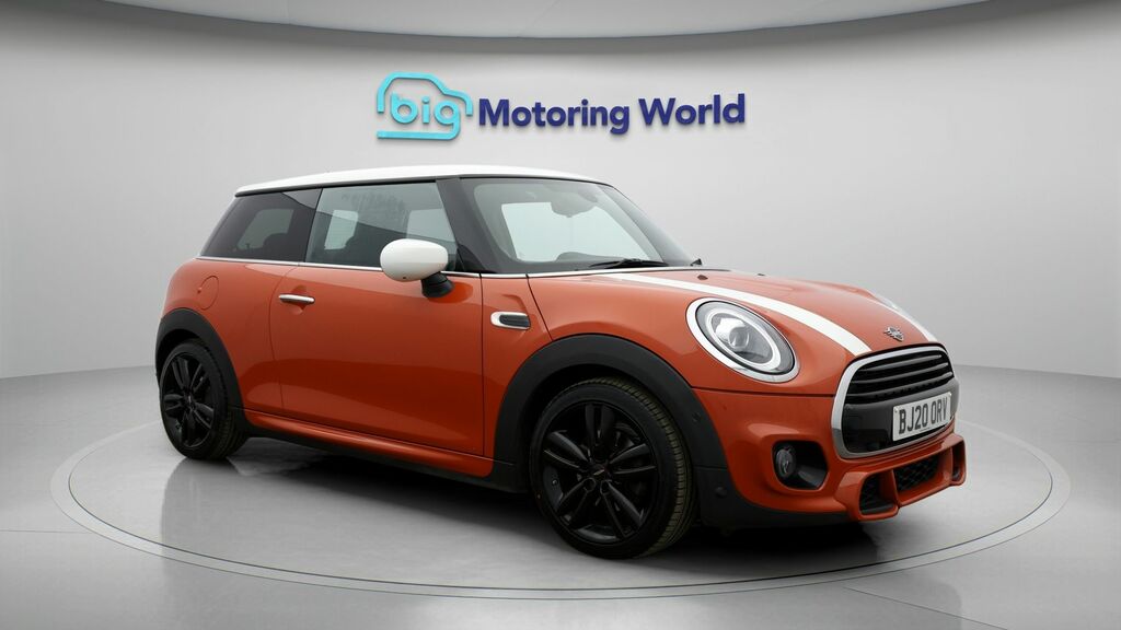 Mini Hatch Cooper Sport Orange