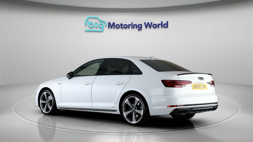 Audi A4 Black Edition BA19FMX White #5