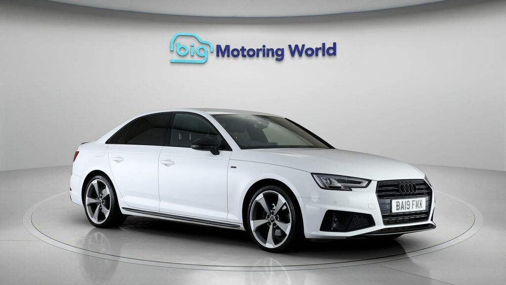 Audi A4 Black Edition White