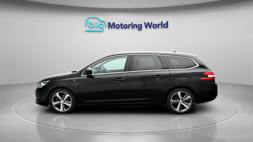 Peugeot 308 SW Gt Line Black #4
