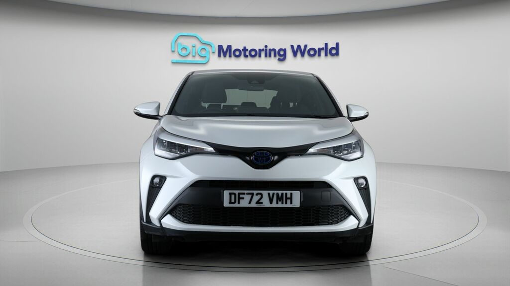 Toyota C-Hr Icon DF72VMH White #2