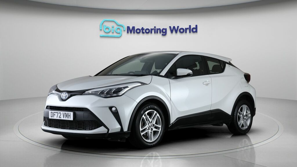 Toyota C-Hr Icon DF72VMH White #3