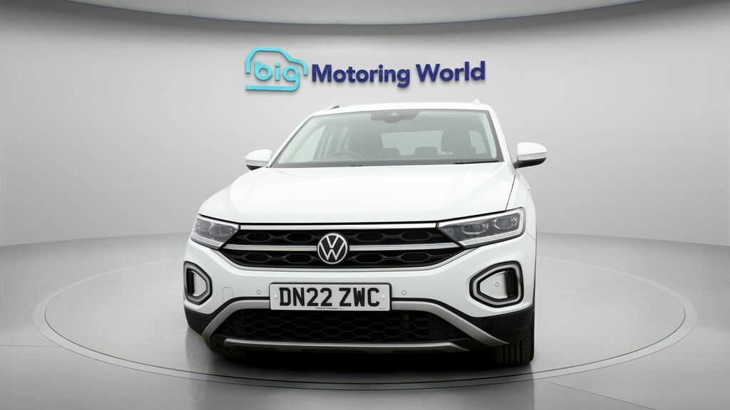 Volkswagen T-Roc Style DN22ZWC White #2