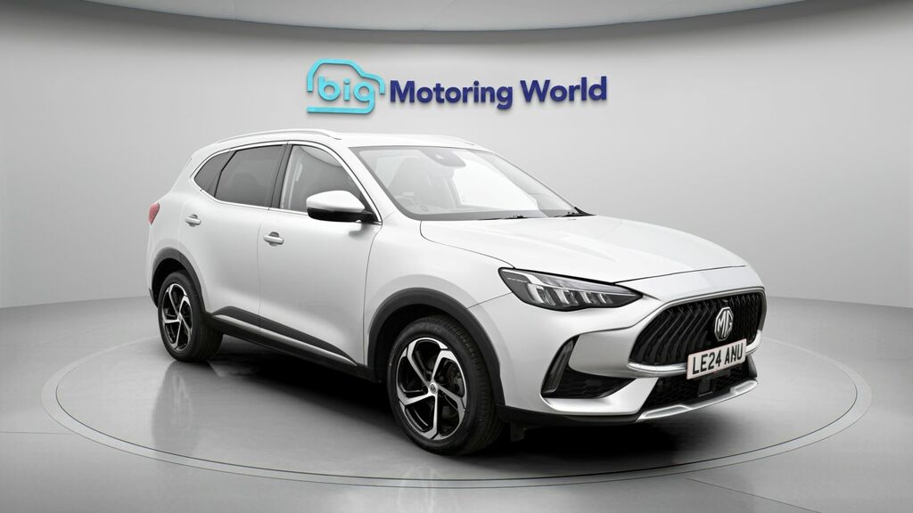 MG HS Trophy Silver