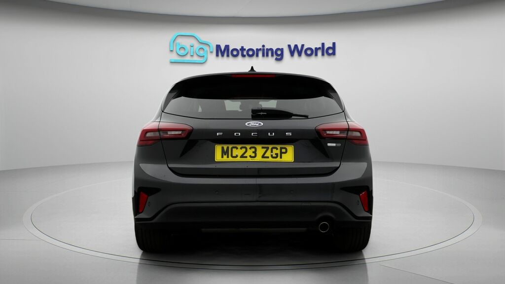 Ford Focus Titanium Black #6