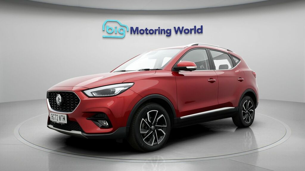 MG ZS Exclusive Red #3