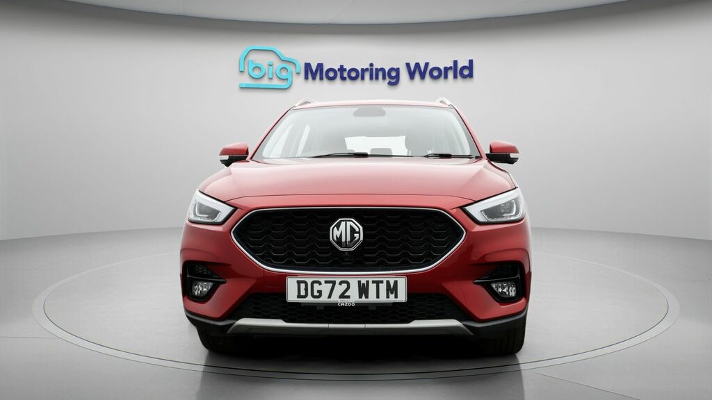 MG ZS Exclusive Red #2