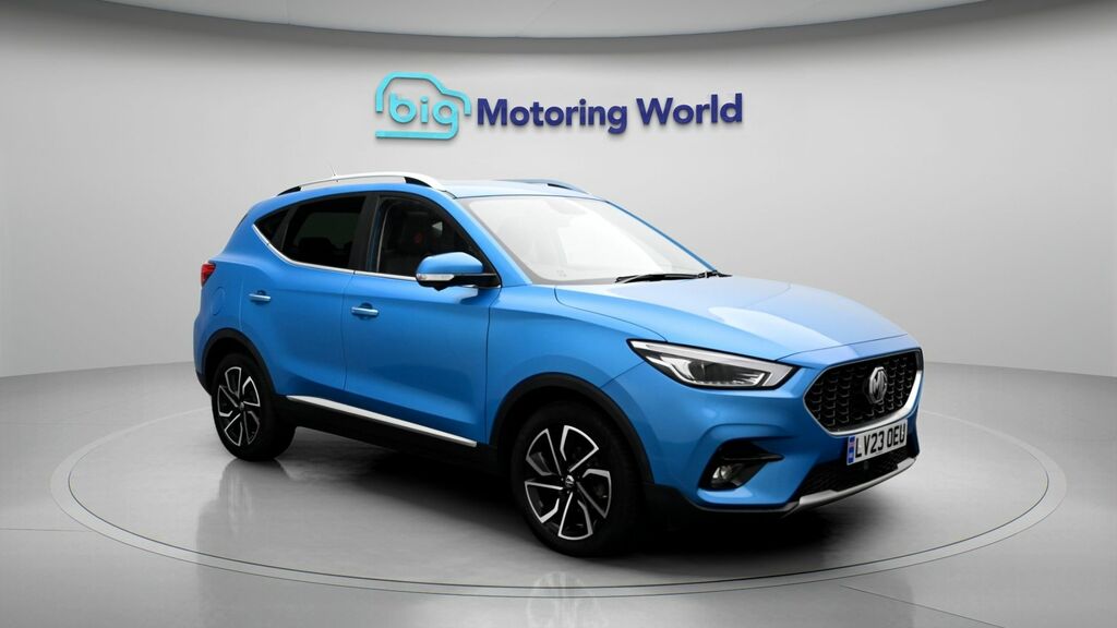 MG ZS Exclusive Blue