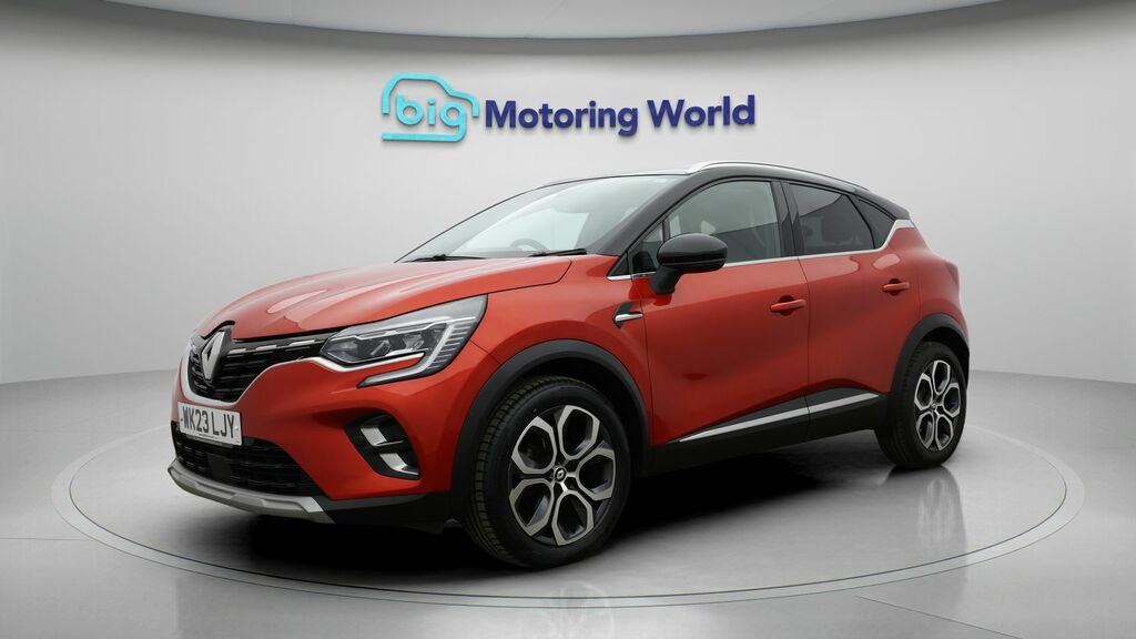 Renault Captur Techno Red #3