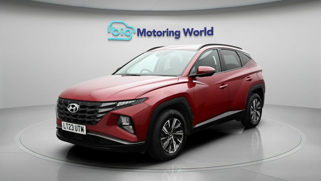 Hyundai Tucson Se Connect LT23UTM Red #3