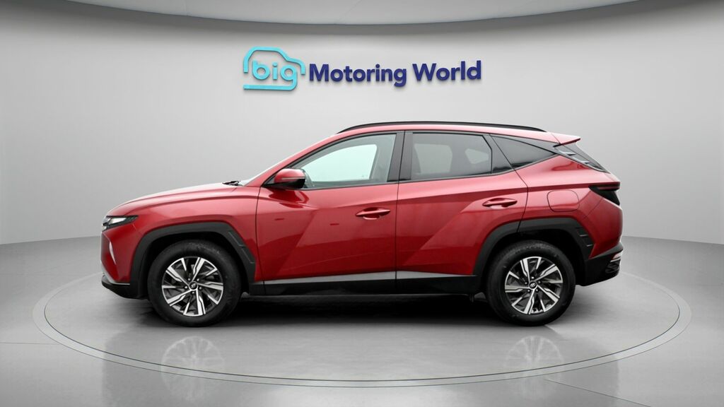 Hyundai Tucson Se Connect LT23UTM Red #4