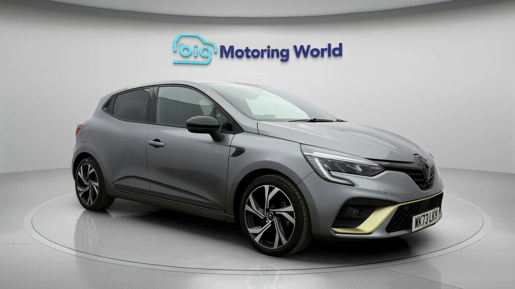 Renault Clio E-tech Engineered Grey
