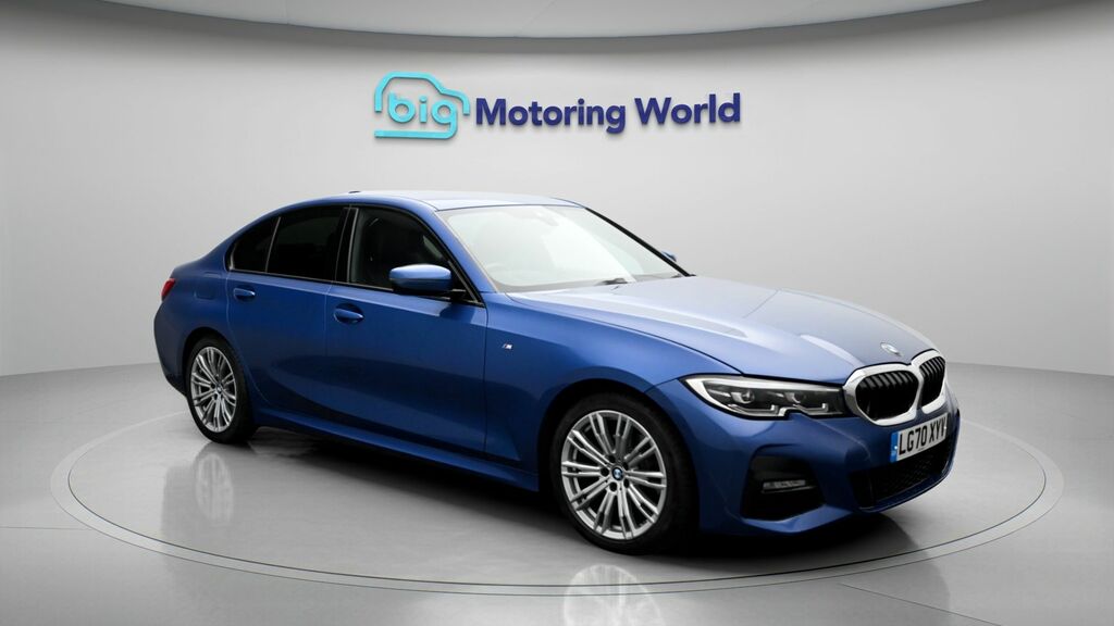BMW 3 Series M Sport LG70XYV Blue