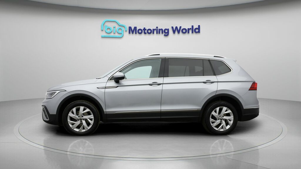 Volkswagen Tiguan Allspace Life RF72PXT Silver #4