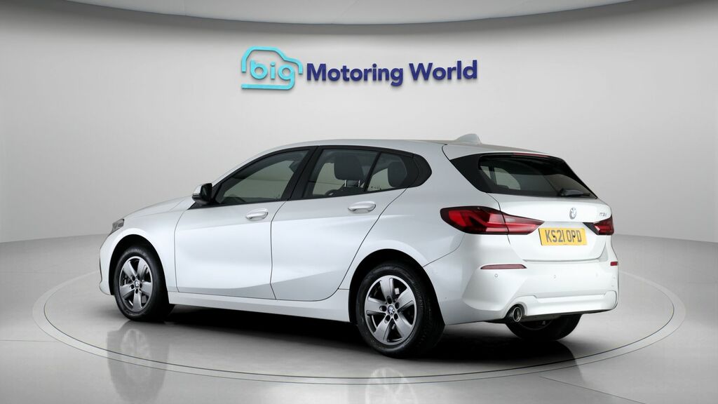BMW 1 Series Se White #5