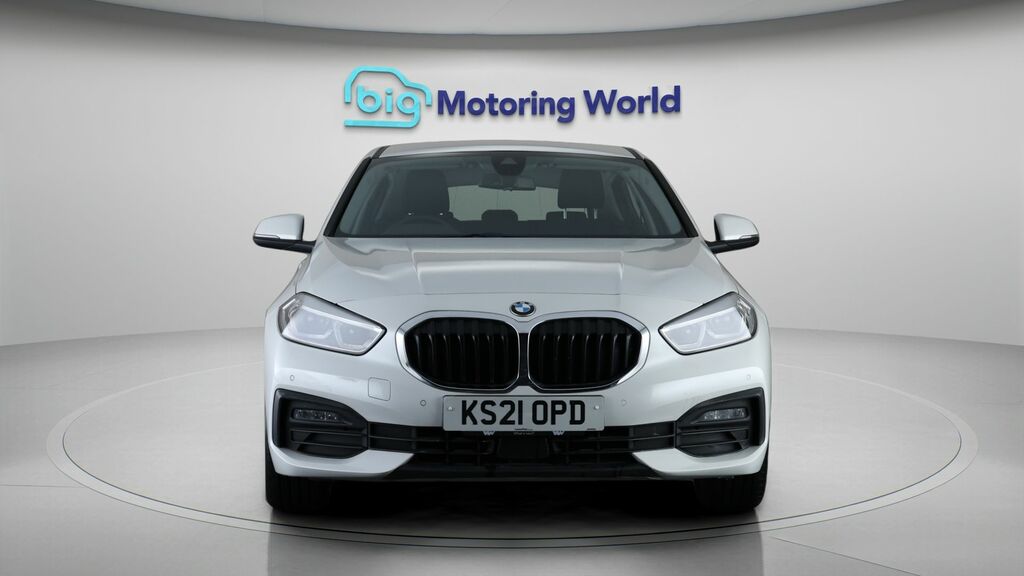 BMW 1 Series Se White #2