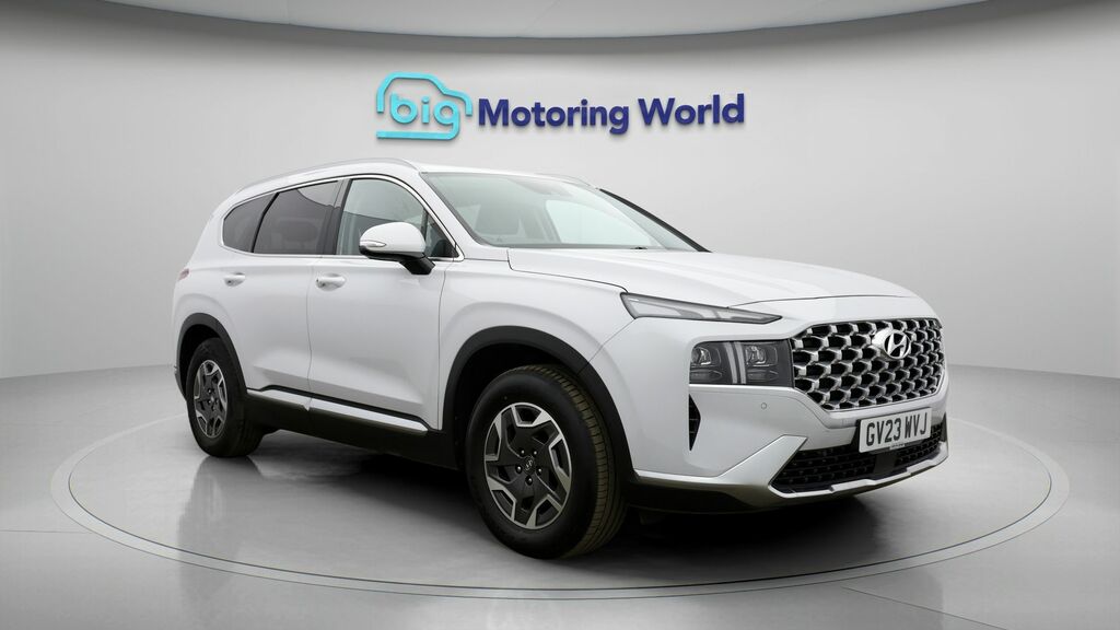 Hyundai Santa Fe Premium White