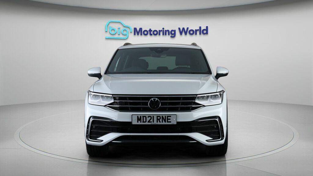 Volkswagen Tiguan R-line MD21RNE White #2