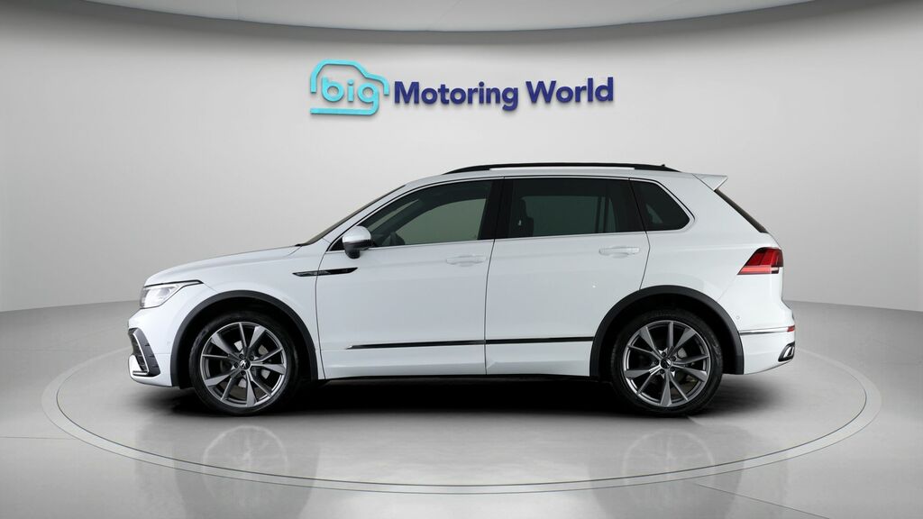 Volkswagen Tiguan R-line MD21RNE White #4