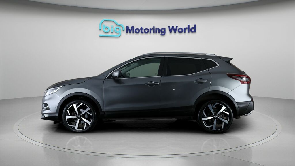 Nissan Qashqai Tekna Grey #4