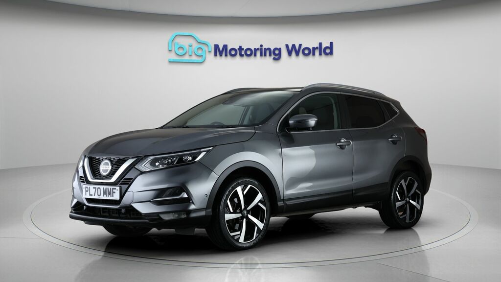 Nissan Qashqai Tekna Grey #3