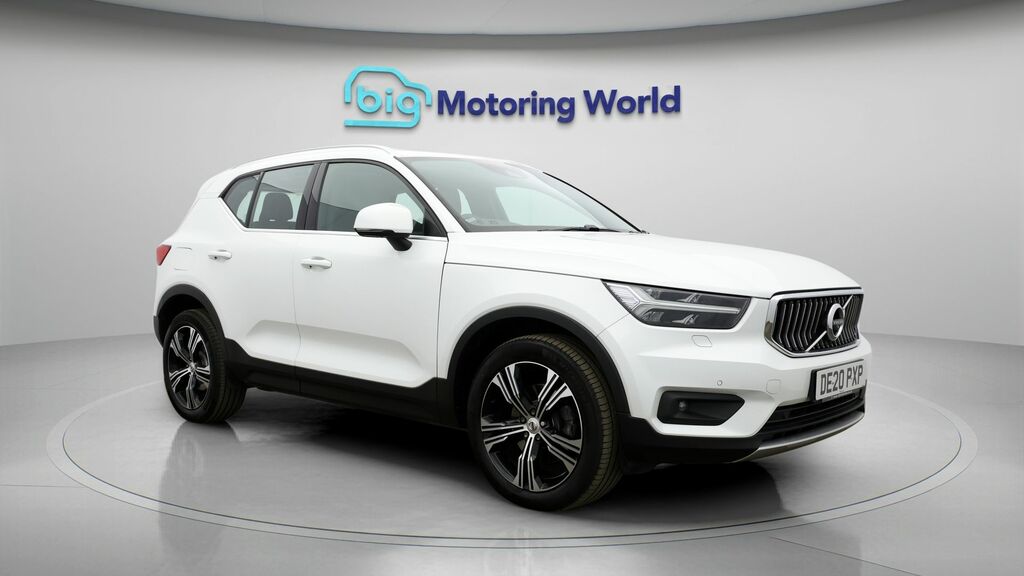Volvo XC40 Inscription Pro White